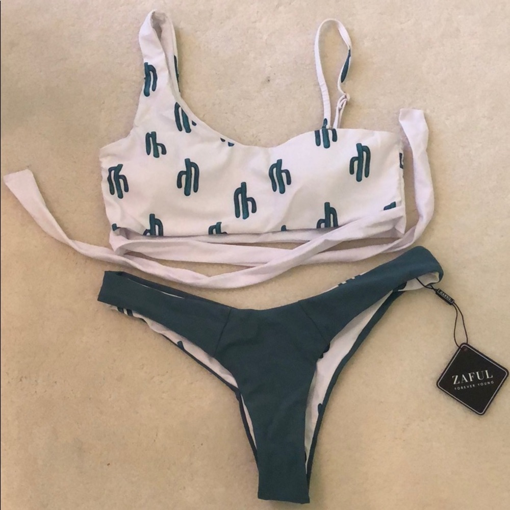 One shoulder bikini set